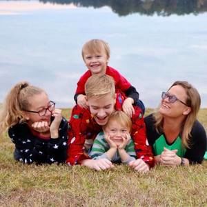 Meet your Posher, Tara